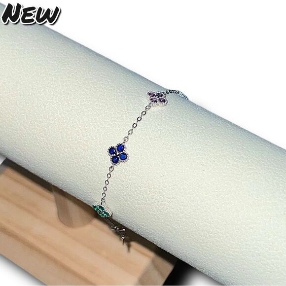 New Exclusively Fancy 925 Sterling Silver Rainbow Clover Bracelet - Picture 7 of 7